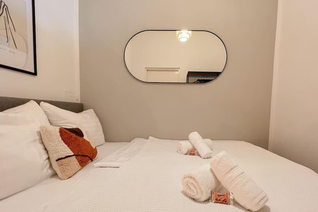 Cozy & Central 2 Bedroom Apartment Вена Экстерьер фото
